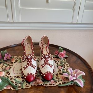 Beautiful Gucci brand new high heels